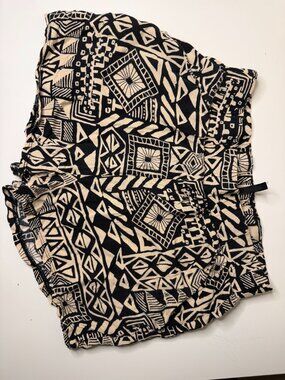 Candy Rain Women's Large Geometric Black and Cream Soft Shorts